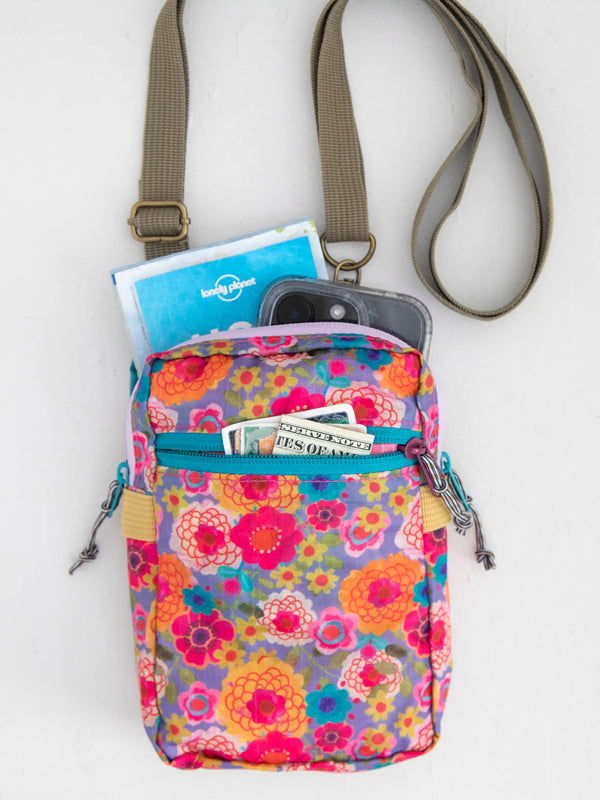 8-in-1 Pocket Crossbody